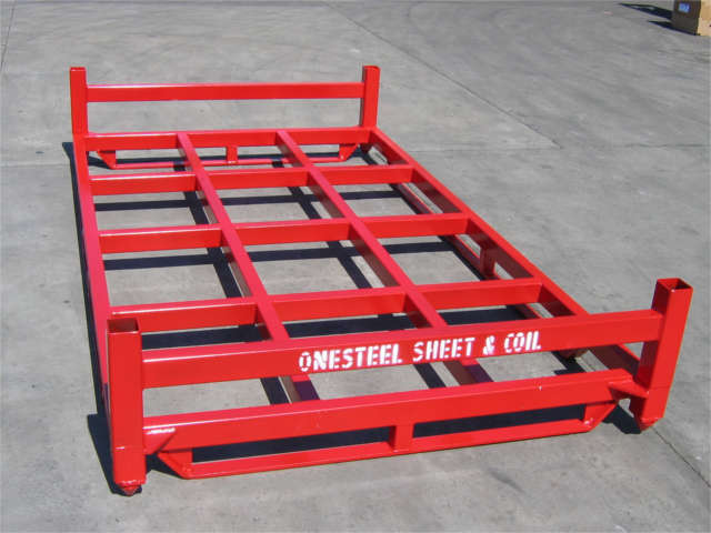 Custom pallet stillages